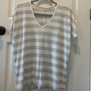 LOFT Grey and White Striped Short Sleeve V-neck Sweater Tee - Small